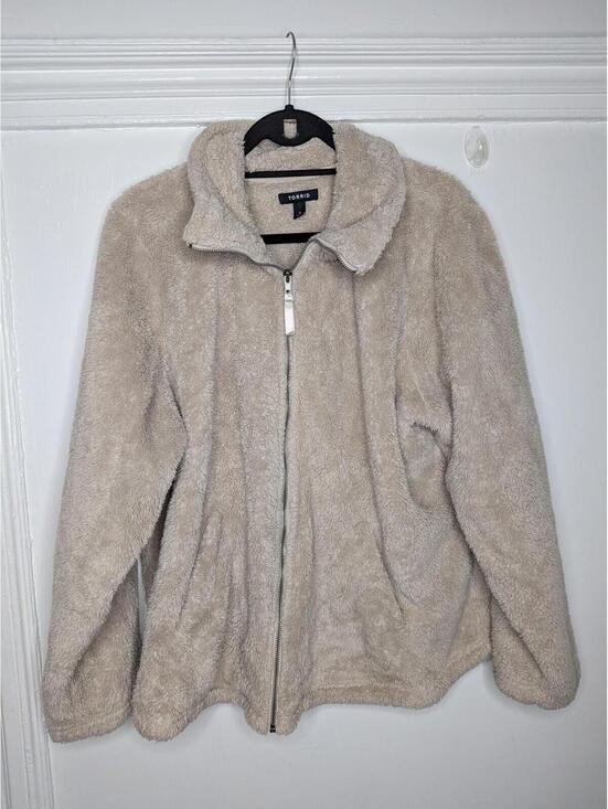 torrid Jackets & Blazers - Torrid Jacket Womens 3 Beige Sherpa Fleece Full Zip Pockets Lined Cozy